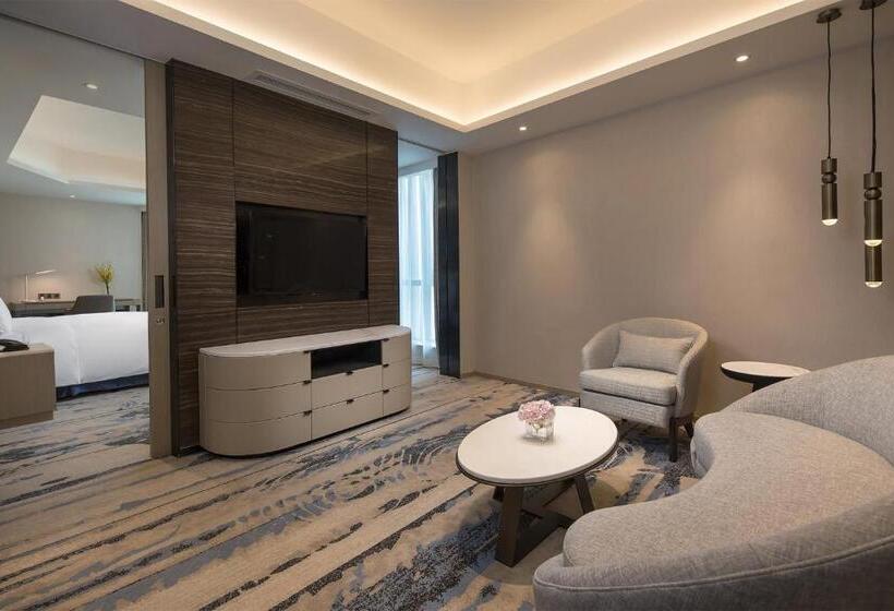 سوئیت با تخت بزرگ, Holiday Inn   Nanjing South Station, An Ihg