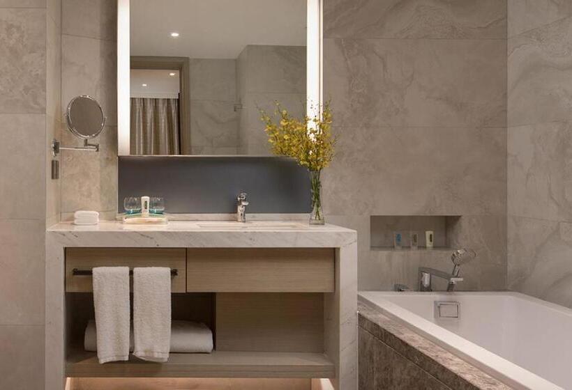 스위트 킹사이즈 침대, Holiday Inn   Nanjing South Station, An Ihg