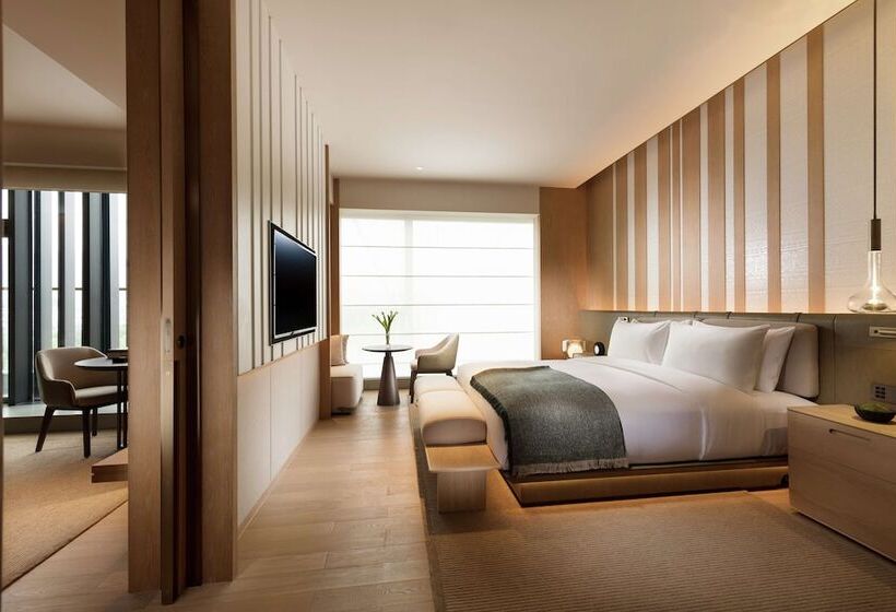 Президентский Люкс, Joyze Hotel Xiamen, Curio Collection By Hilton