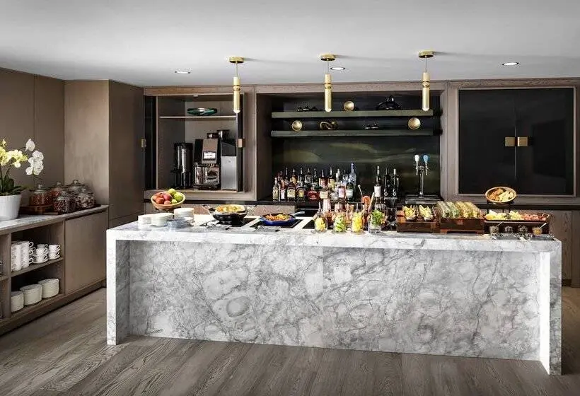 プレジデントスイートルーム, Jw Marriott Edmonton Ice District