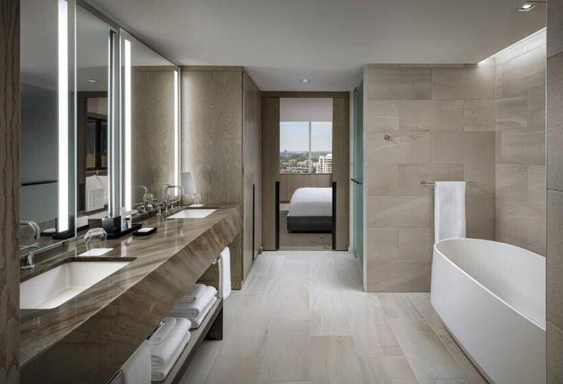 キングサイズベッドのスイートルーム, Jw Marriott Edmonton Ice District