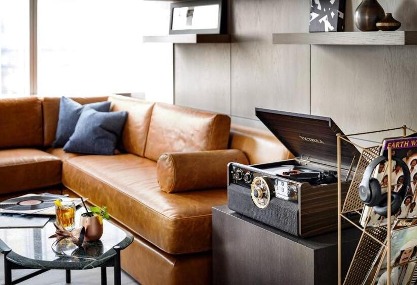 キングサイズベッドのエクゼクティブ, Jw Marriott Edmonton Ice District