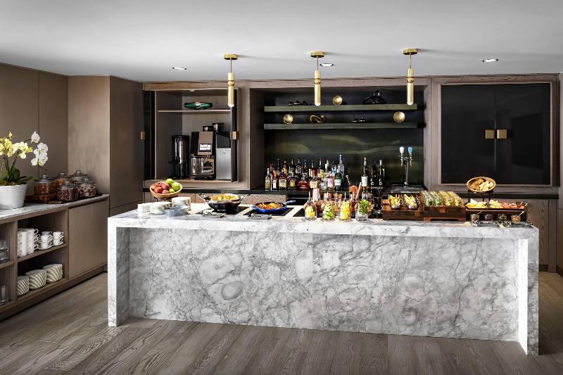 キングサイズベッドのエクゼクティブ, Jw Marriott Edmonton Ice District