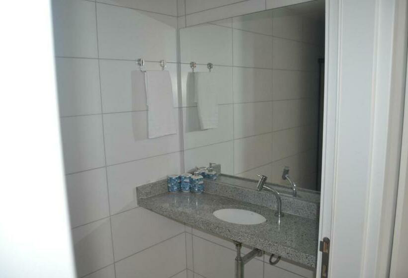 带泳池观景的豪华房, Laguna Beach Flat