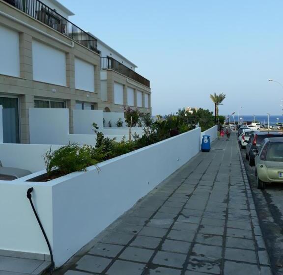 Люкс, Protaras Plaza