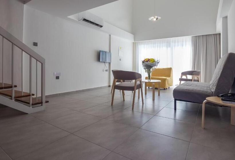 스위트, Protaras Plaza