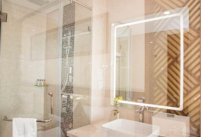 اتاق لوکس با چشمانداز شهر, Rosamia Da Nang