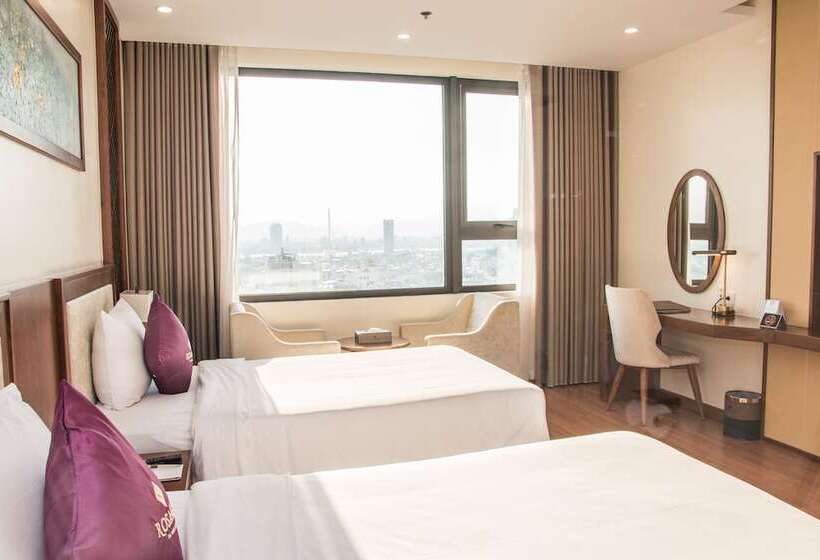 اتاق لوکس با چشمانداز شهر, Rosamia Da Nang