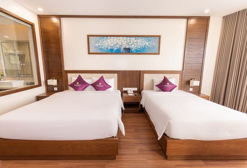 اتاق استاندارد سه نفره با چشمانداز کنار دریا, Rosamia Da Nang