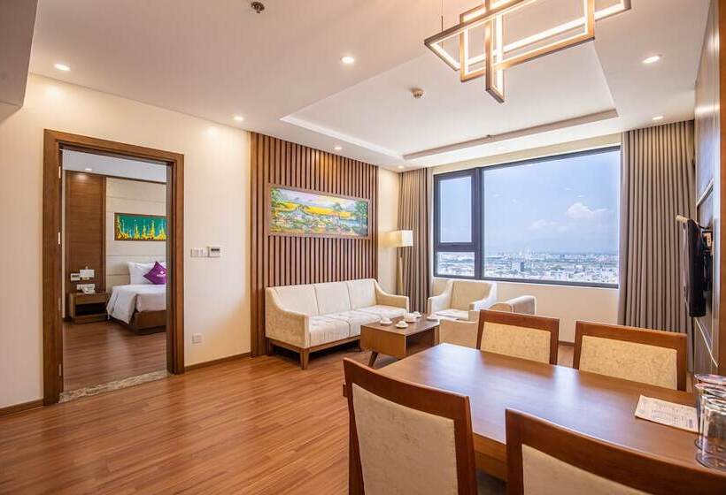 سوییت خانوادگی, Rosamia Da Nang