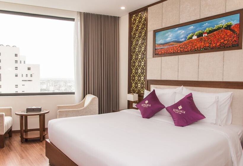 اتاق لوکس با چشمانداز دریا, Rosamia Da Nang