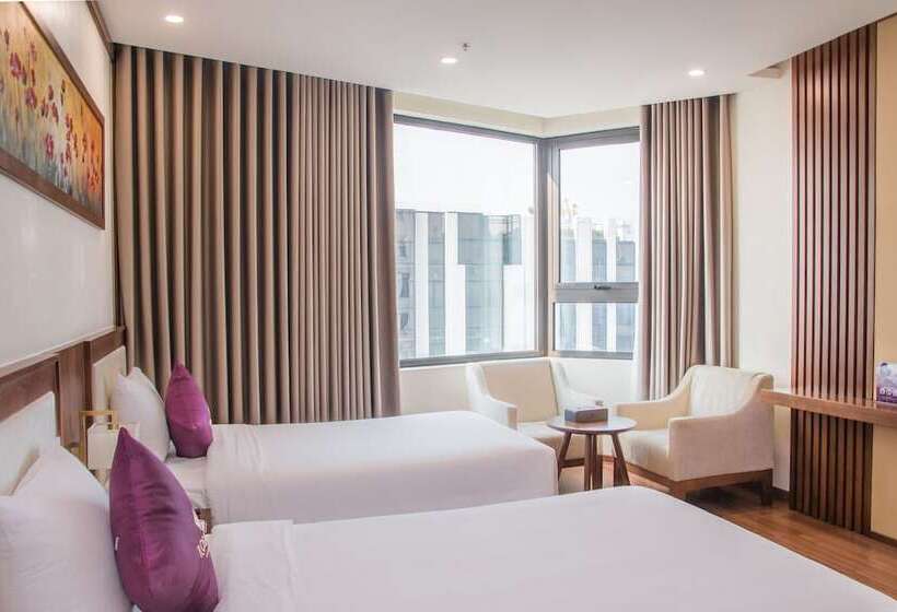 اتاق اساندارد با چشمانداز جانبی به دریا, Rosamia Da Nang