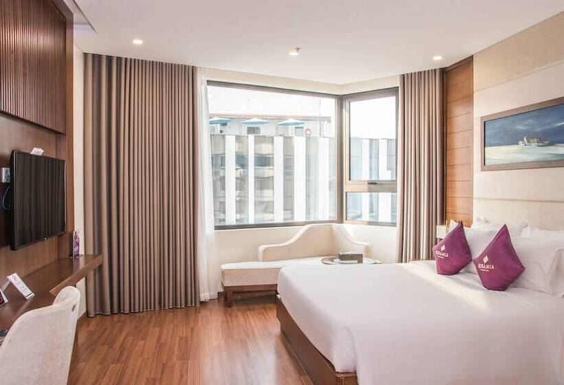 اتاق اساندارد با چشمانداز جانبی به دریا, Rosamia Da Nang