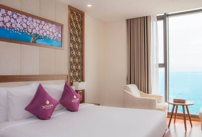 سوئیت اجرایی با چشمانداز دریا, Rosamia Da Nang