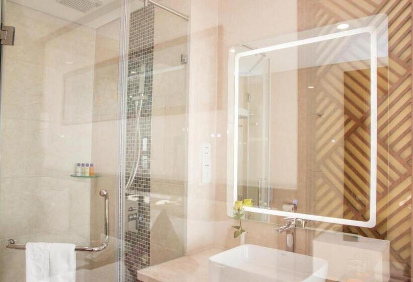 اتاق لوکس با چشمانداز دریا, Rosamia Da Nang