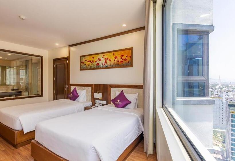 اتاق اساندارد با چشمانداز جانبی به دریا, Rosamia Da Nang