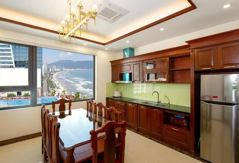 سوئیت پرزیدنت, Rosamia Da Nang