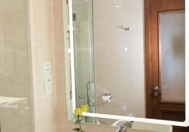 اتاق لوکس با چشمانداز شهر, Rosamia Da Nang