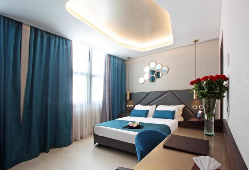 Suite Junior, The Hive