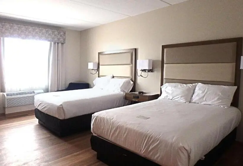 身障者適用スタンダードルーム, Wyndham Garden State College