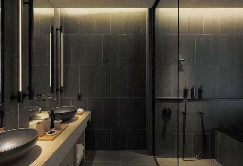 キングサイズベッドのデラックスルーム, Joyze Hotel Xiamen, Curio Collection By Hilton