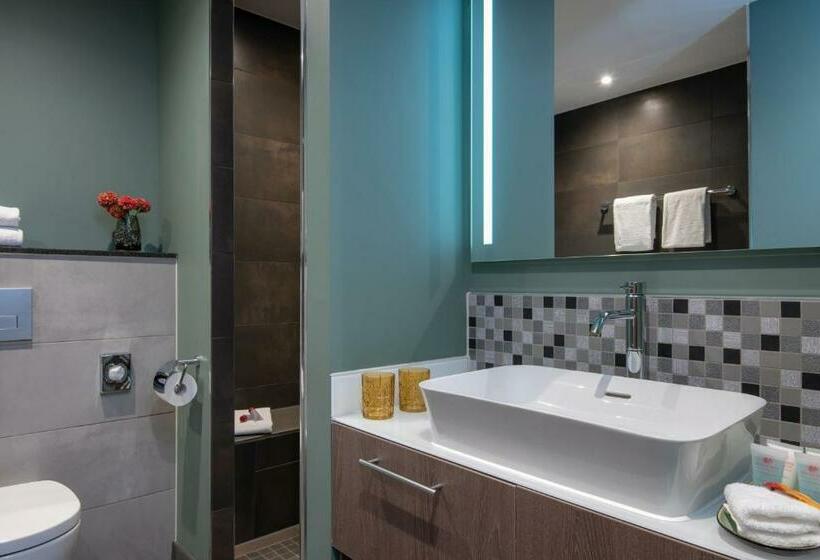 اتاق راحتی سه تخته, Leonardo Royal Hotel Amsterdam