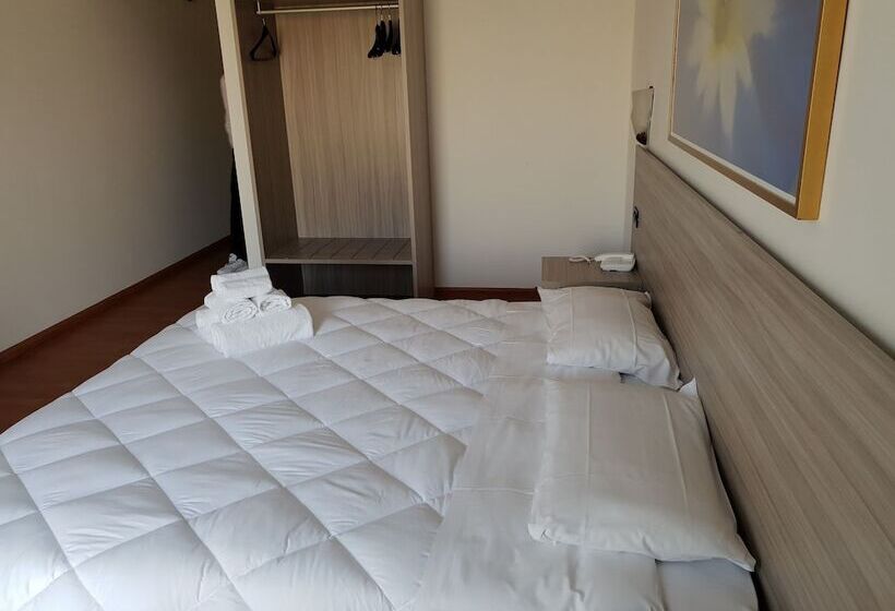 スーペリアールーム, Risthotel Airport