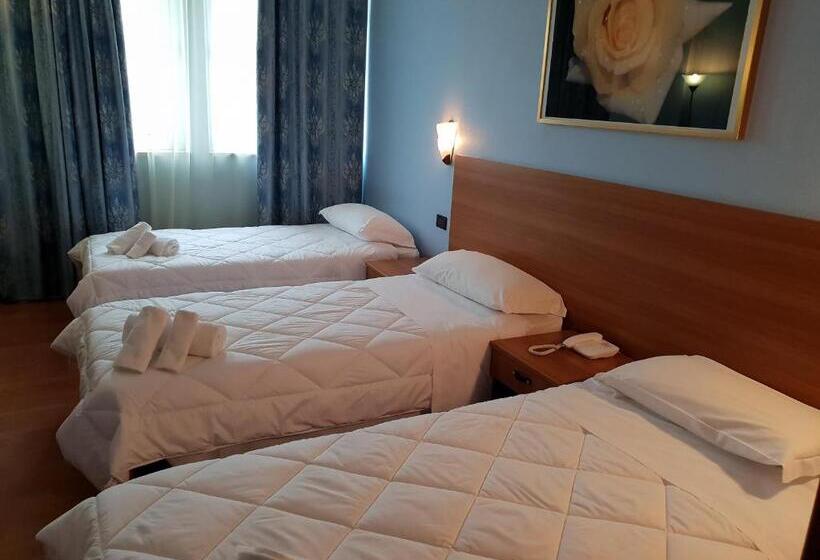 اتاق سوپریور سه تخته, Risthotel Airport