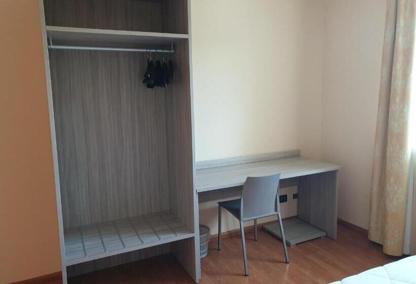 デラックススイート, Risthotel Airport