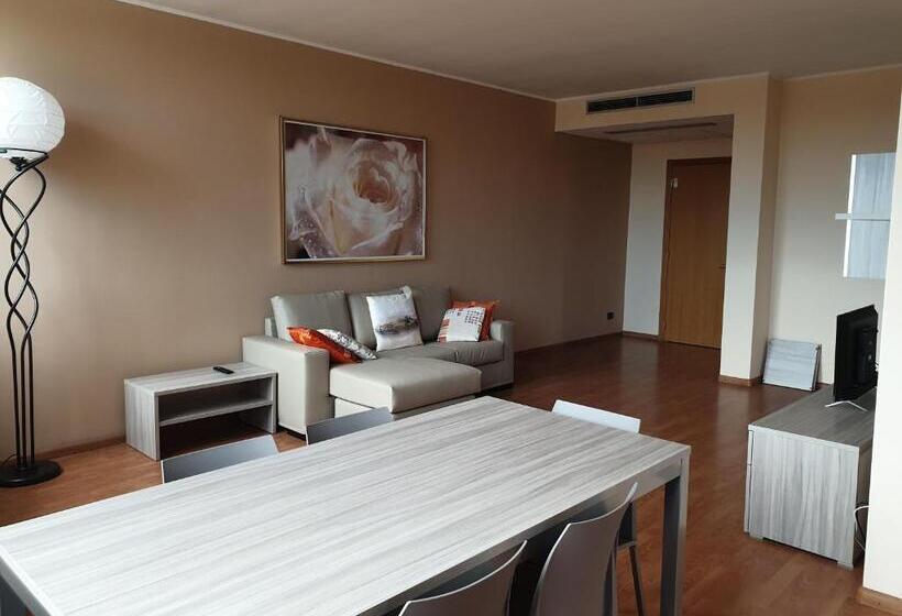 デラックススイート, Risthotel Airport