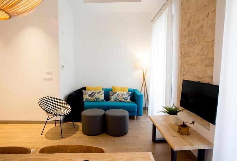 آپارتمان 1 خوابه, S30 Reina Victoria