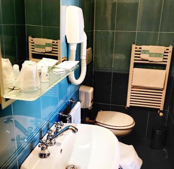 اتاق استاندارد سه نفره, B&b Villa Primavera