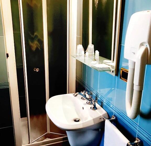 اتاق استاندارد سه نفره, B&b Villa Primavera