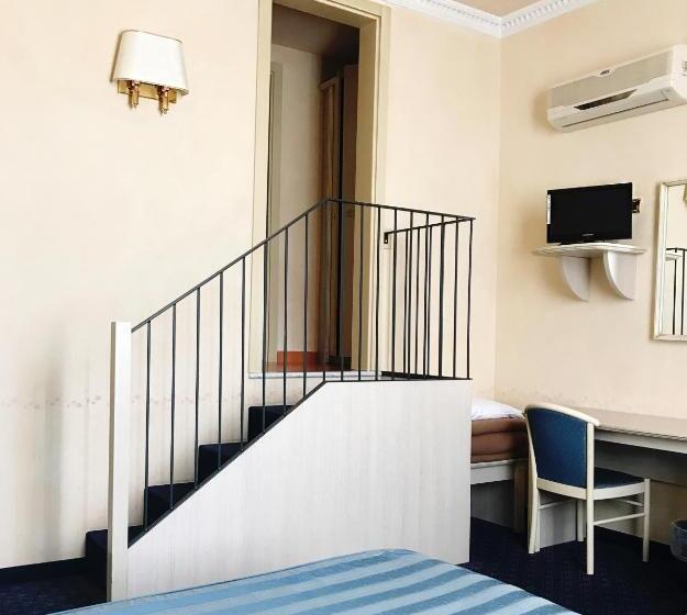 اتاق استاندارد چهار تخته, B&b Villa Primavera