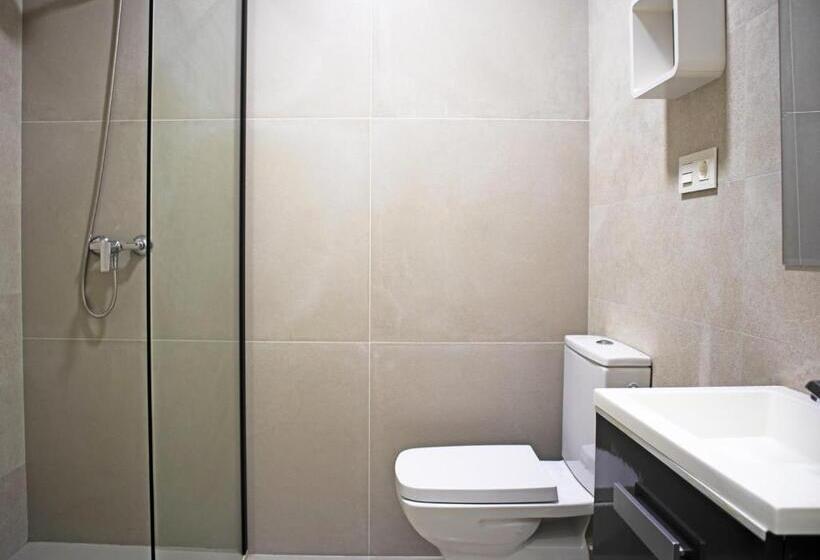 اتاق لوکس, Butik Almería Centro