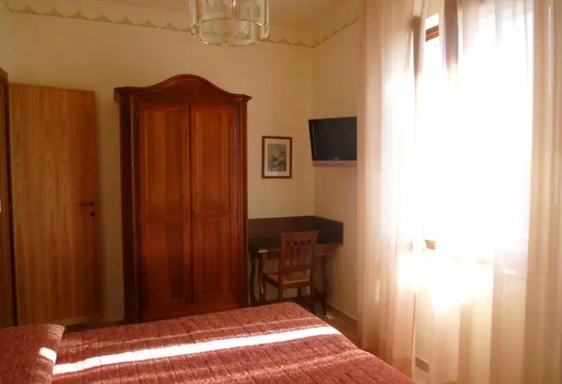 Standard Yhden Hengen Huone, Casa Campiglione