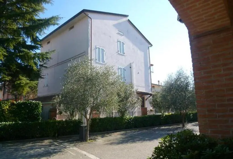 Standard Yhden Hengen Huone, Casa Campiglione