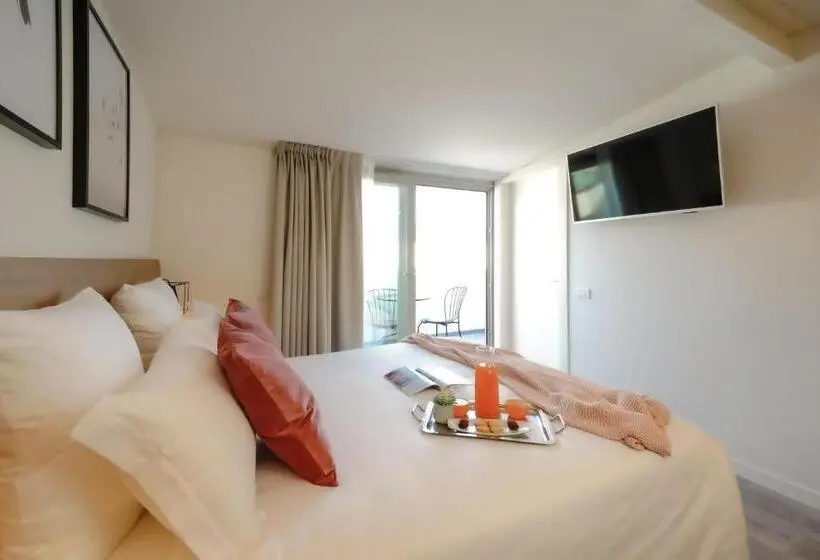 اتاق لوکس با چشم‌انداز شهر, Bergamo Inn 15