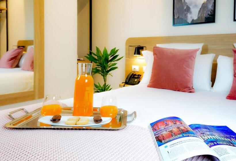 آپارتمان یک خوابه با دری مشترک که هال را جدا می کند., Bergamo Inn 15