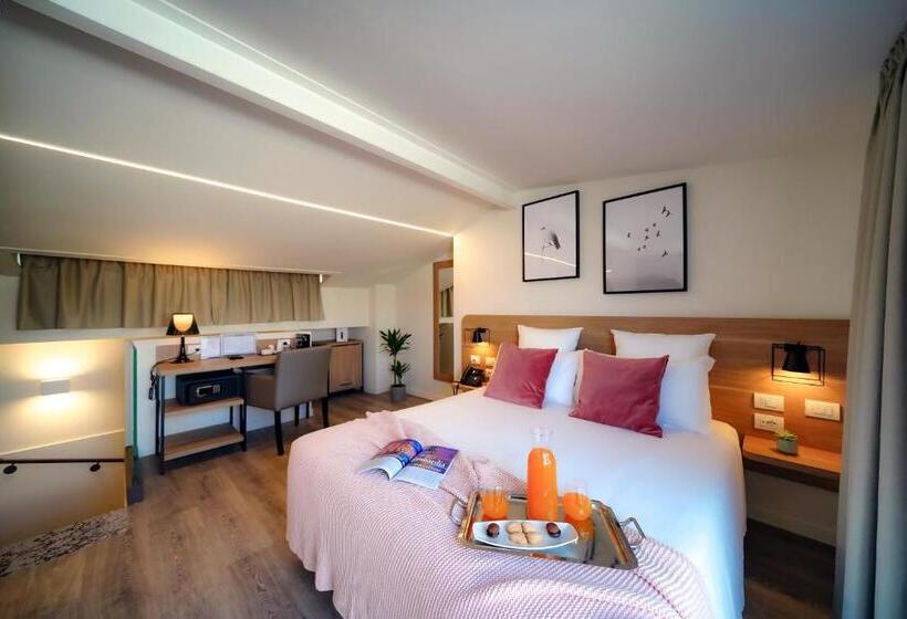 اتاق لوکس با چشمانداز شهر, Bergamo Inn 15