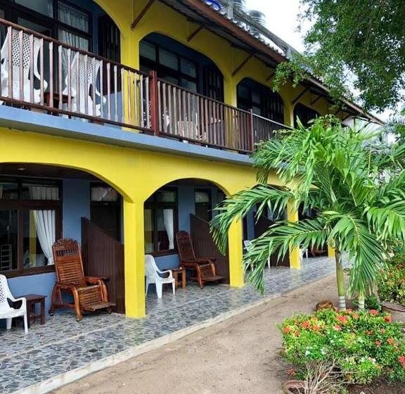 バルコニー付きスタンダードルーム, Grand Beach Resort