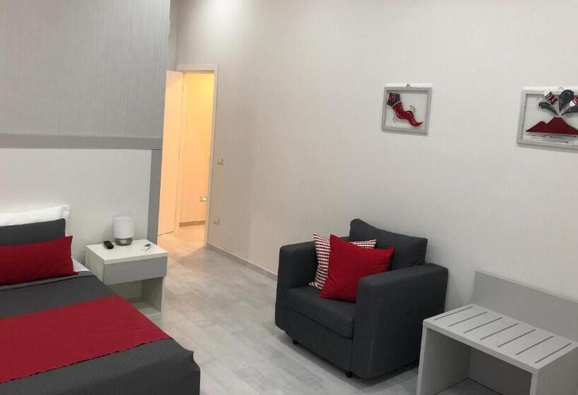 اتاق استاندارد با تخت بزرگ, Chiaia Guest House