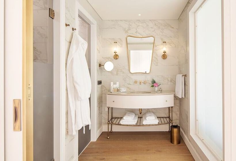 سوییت خانوادگی, Biblos Resort Alaçatı