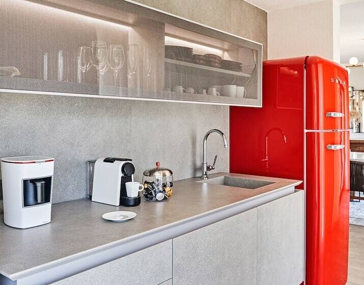 سوییت با چشمانداز دریا, Biblos Resort Alaçatı