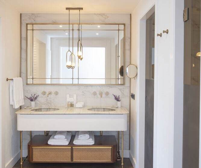 سوییت با چشمانداز دریا, Biblos Resort Alaçatı