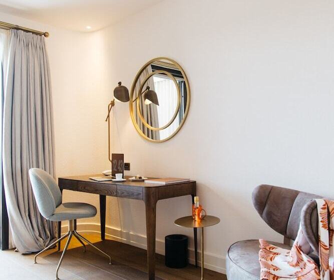 سوییت با چشمانداز دریا, Biblos Resort Alaçatı