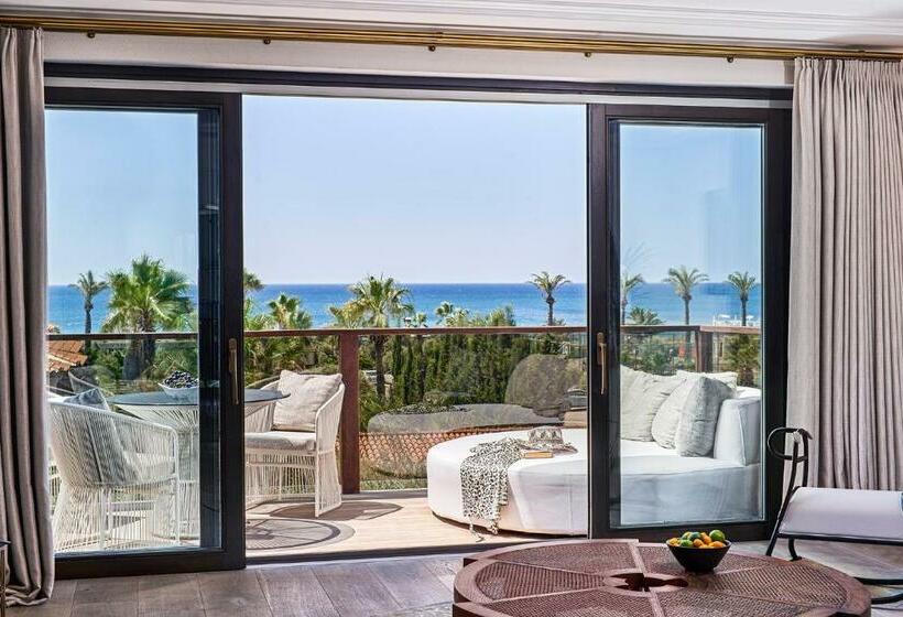 سوییت با چشمانداز دریا, Biblos Resort Alaçatı