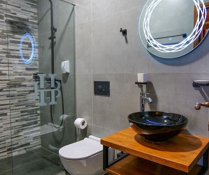 패밀리 스위트, Bineri