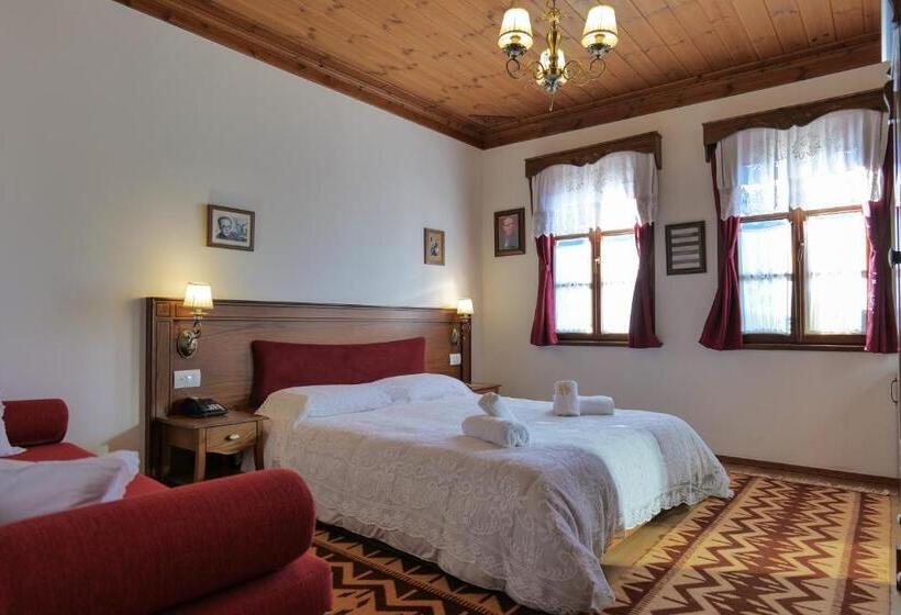 디럭스 패밀리 룸, Bineri