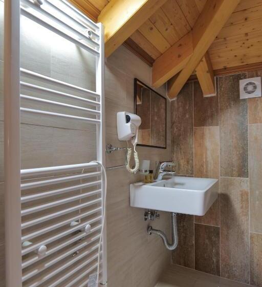 스탠다드 룸, Bineri